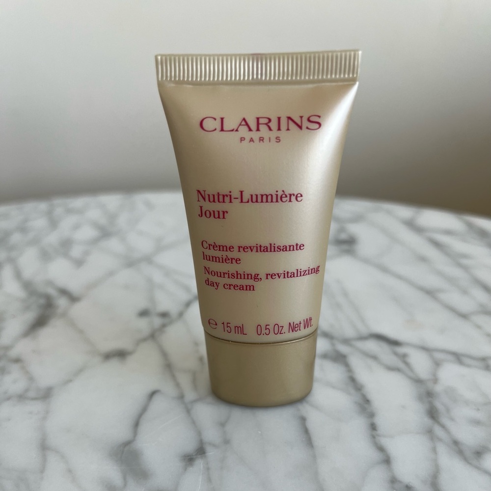 50% OFF💥- SEALED SAMPLE 15ml -Clarins Nutri-Lumière Day